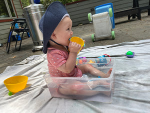 Messy Play class with Robin!