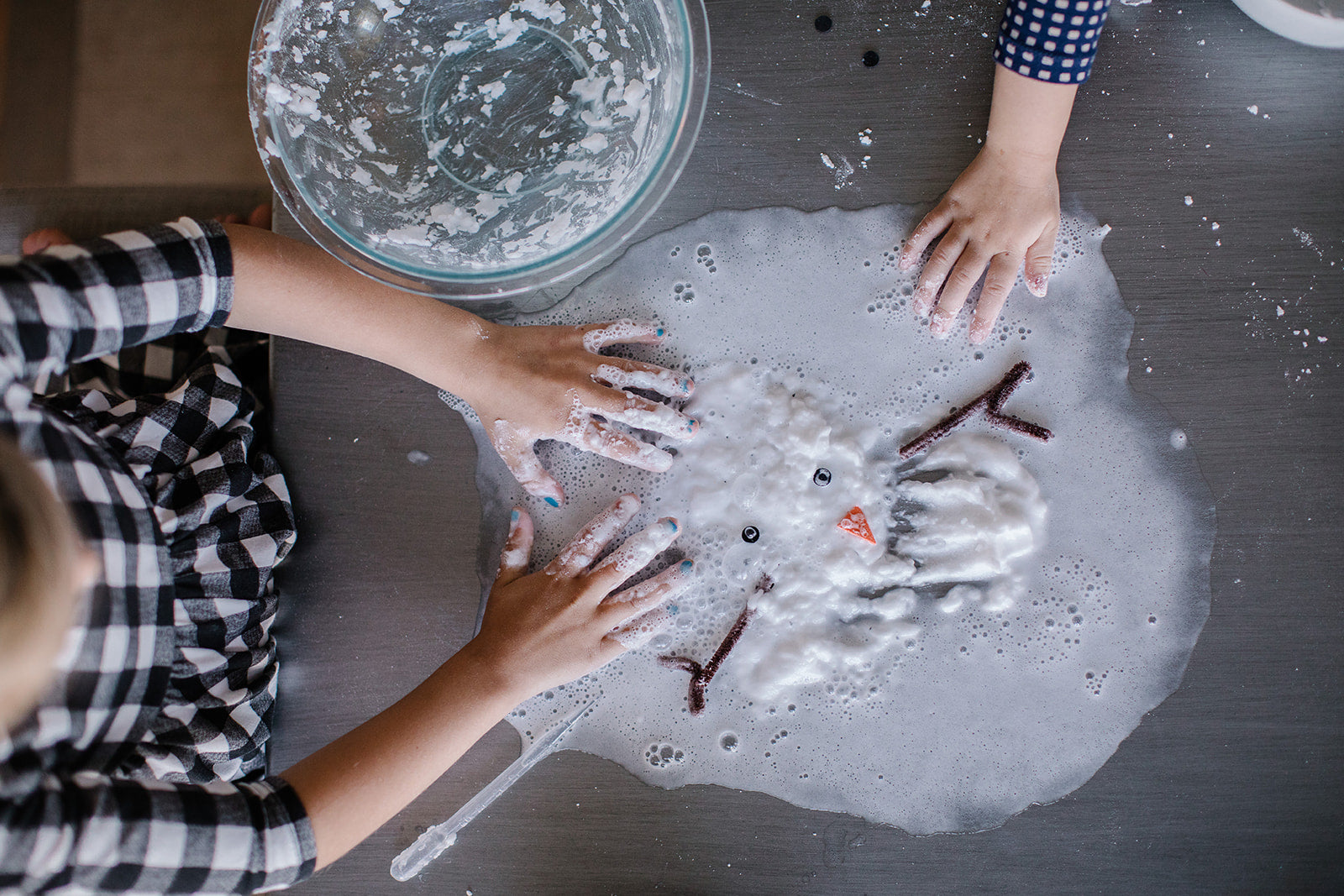 Fizzing Snowman Kit