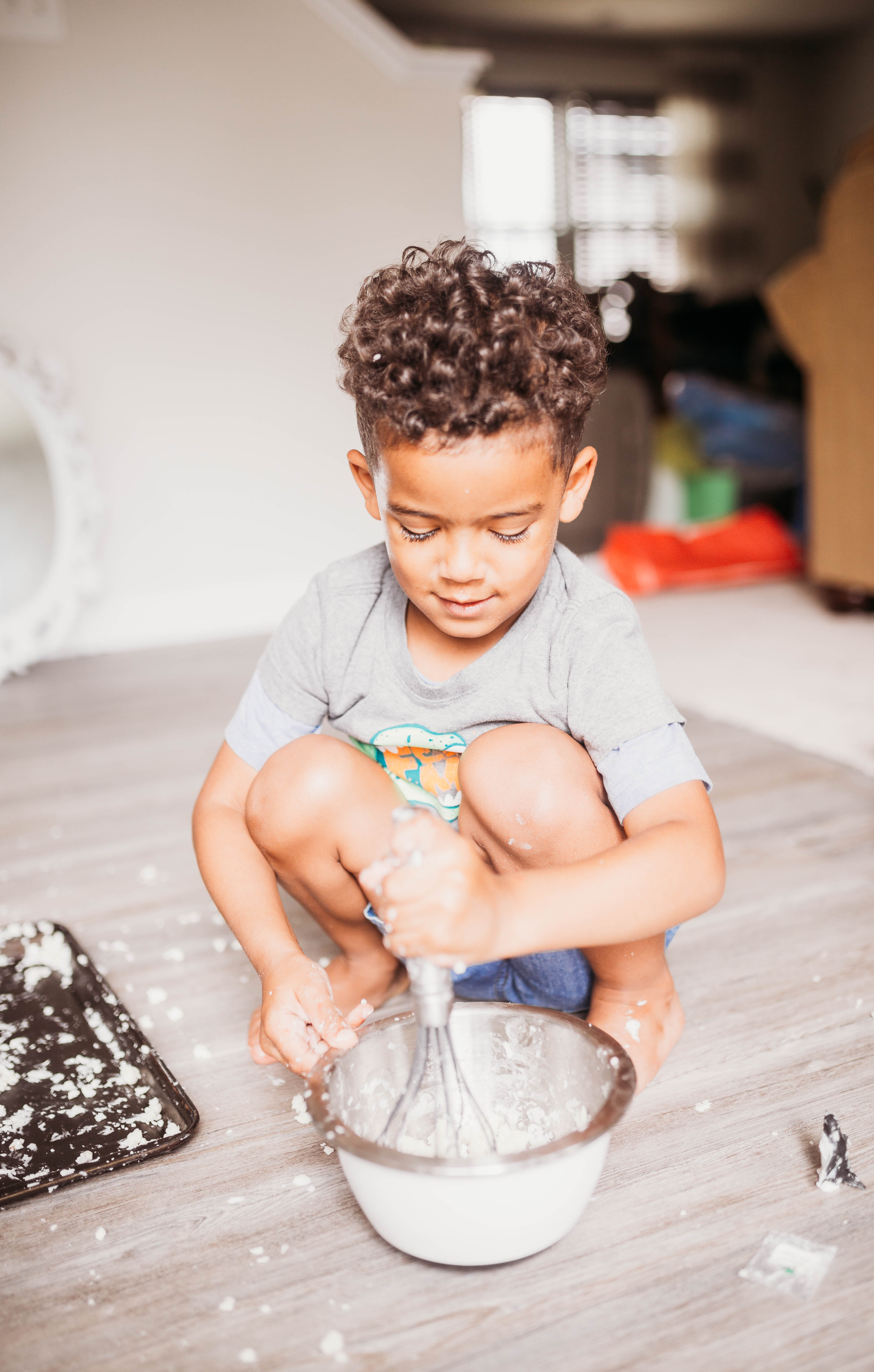 Amazing Animals Messy Play Kit