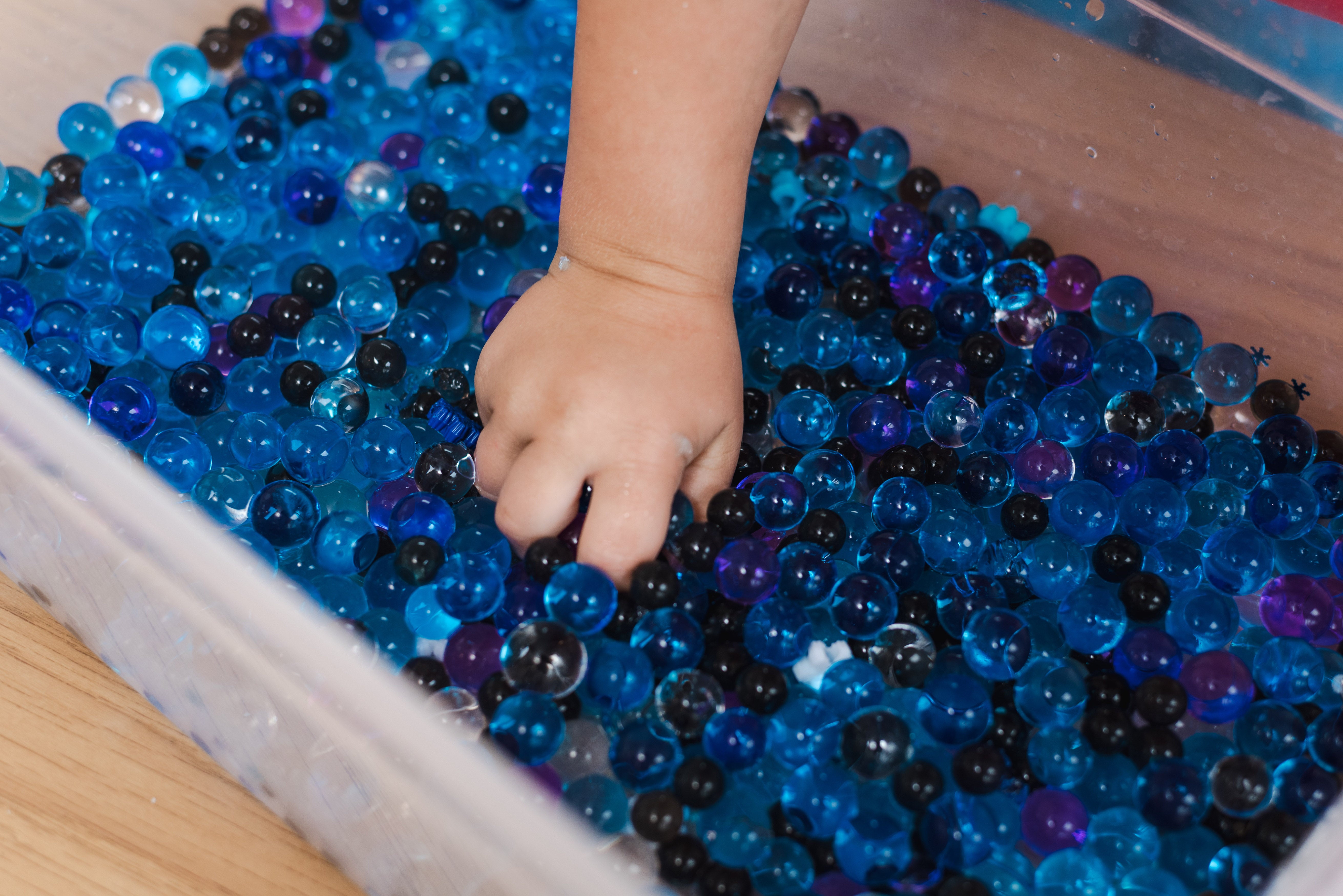 Winter Mini Sensory Bins- bulk stocking stuffers!