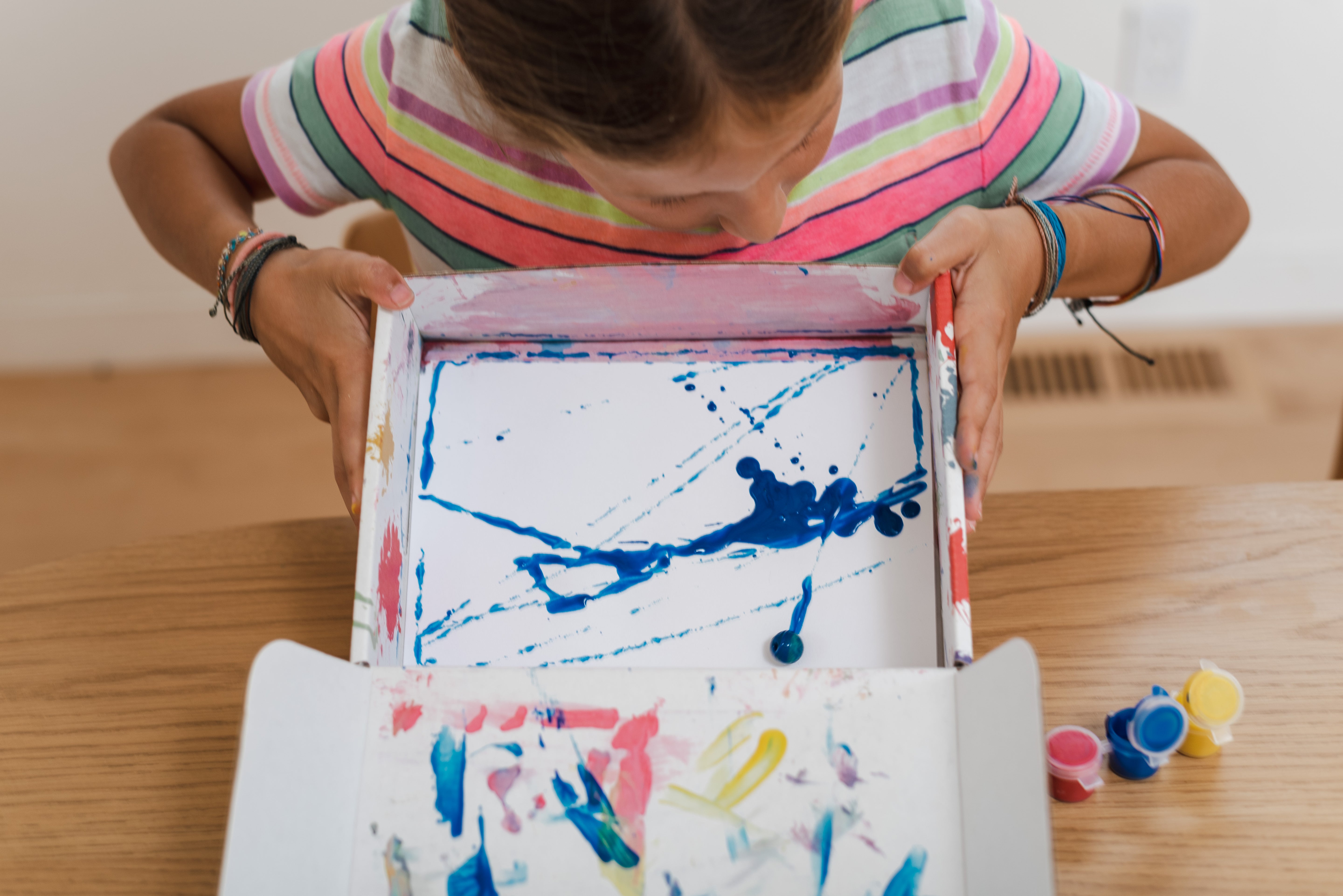 Universe Messy Play Kit