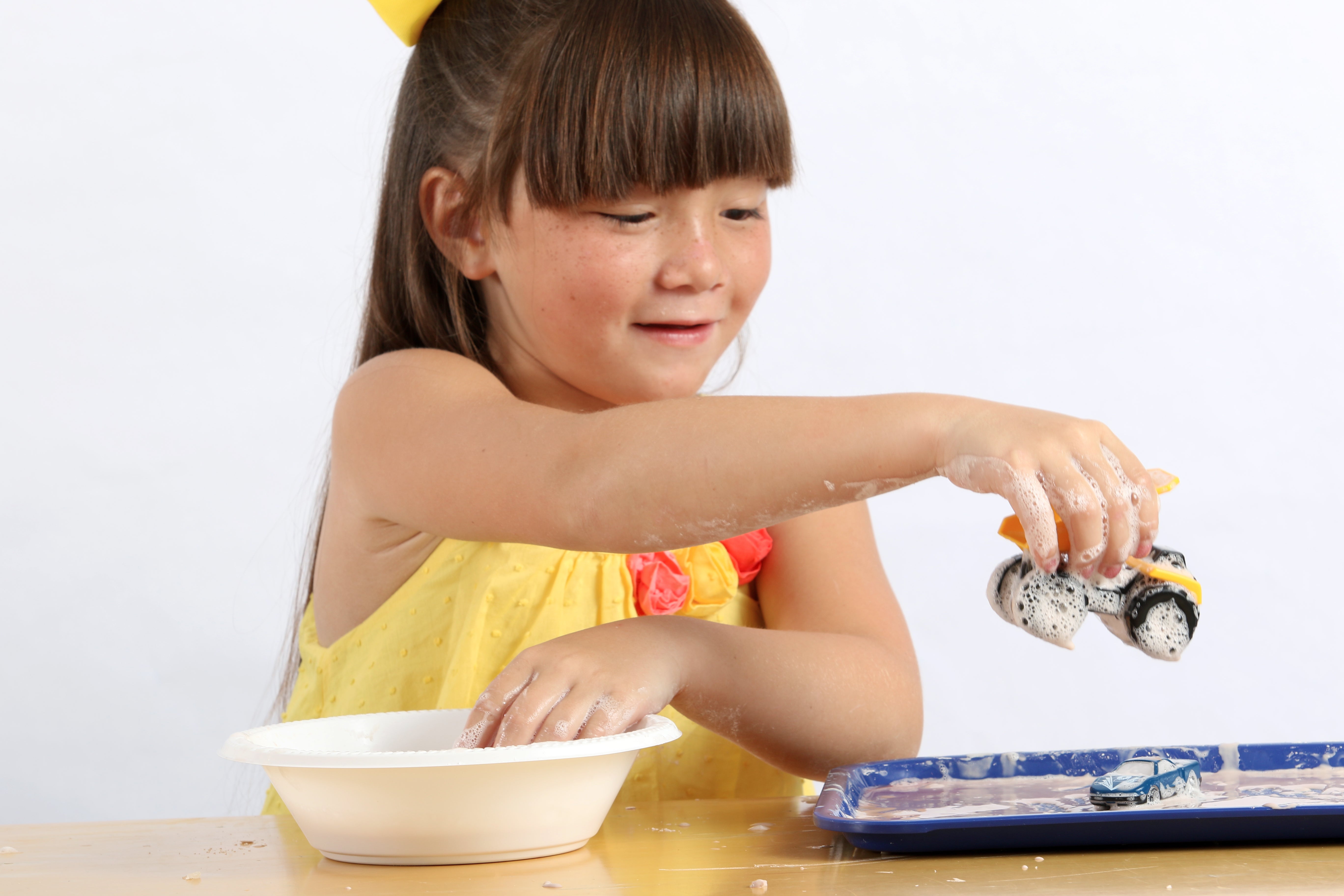 Vroom Vroom Messy Play Kit